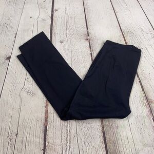 UEC Vince Camuto navy blue size 6 cropped pants
